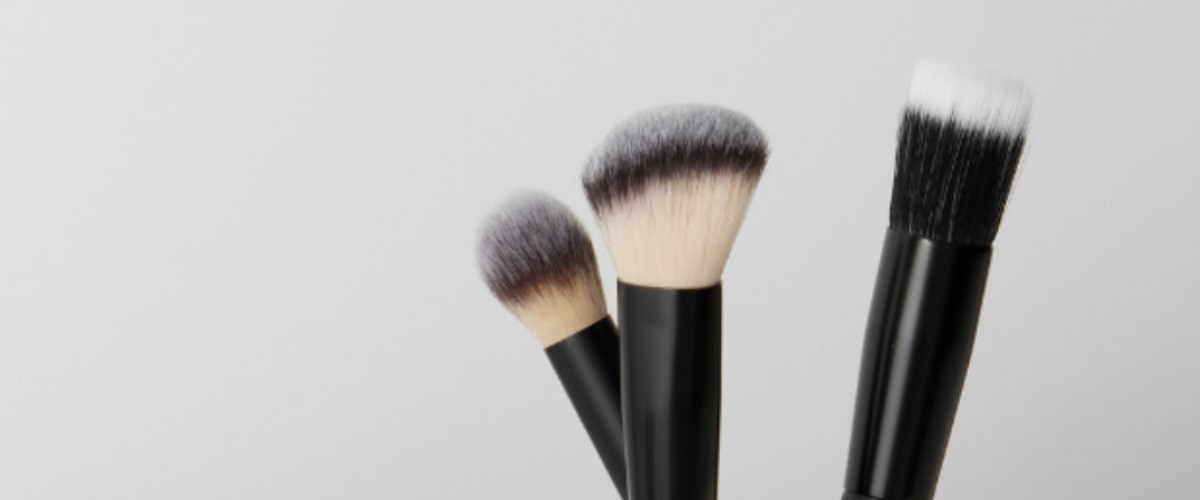 Why You Should Choose Vegan (Synthetic) Makeup Brushes